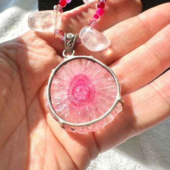16" Pink Quartz Geode Gemstone Beaded Necklace and Earrings - Picture 11 of 17